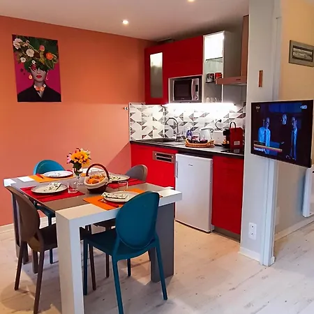 Studio Proche Plage - Parking Gratuit Et Prive - Terrasse Et Petit Jardin Cloture Courseulles-sur-Mer Exterior photo