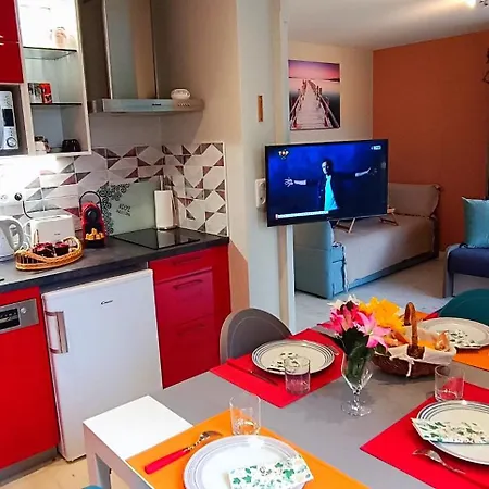 Studio Proche Plage - Parking Gratuit Et Prive - Terrasse Et Petit Jardin Cloture Courseulles-sur-Mer Exterior photo
