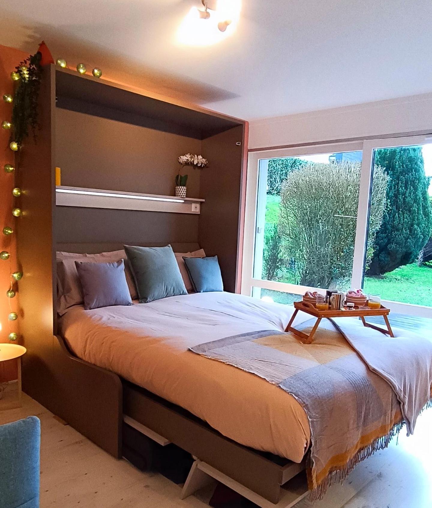 Proche - Parking Gratuit Et Prive - Terrasse Et Petit Jardin Cloture Appartamento *