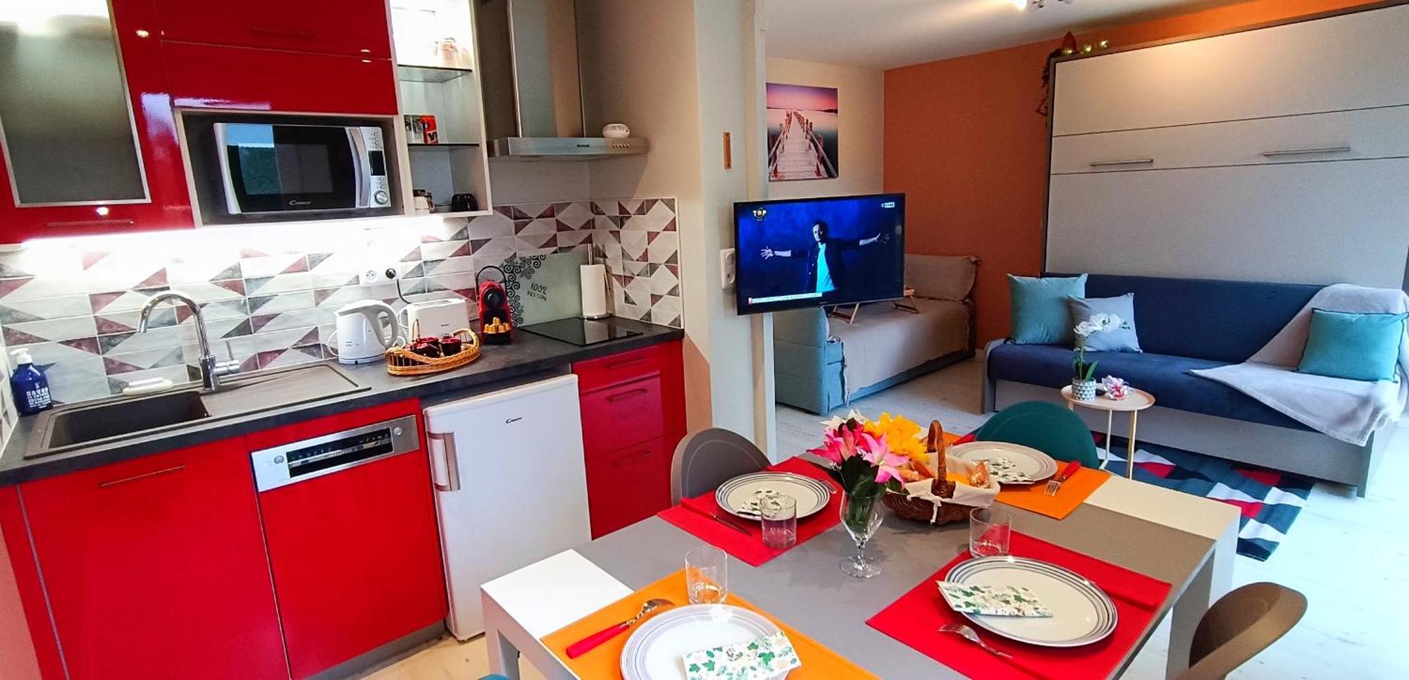 Proche - Parking Gratuit Et Prive - Terrasse Et Petit Jardin Cloture * Courseulles-sur-Mer